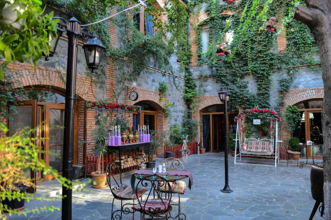 Old Town Sheki Hotell Exteriör bild
