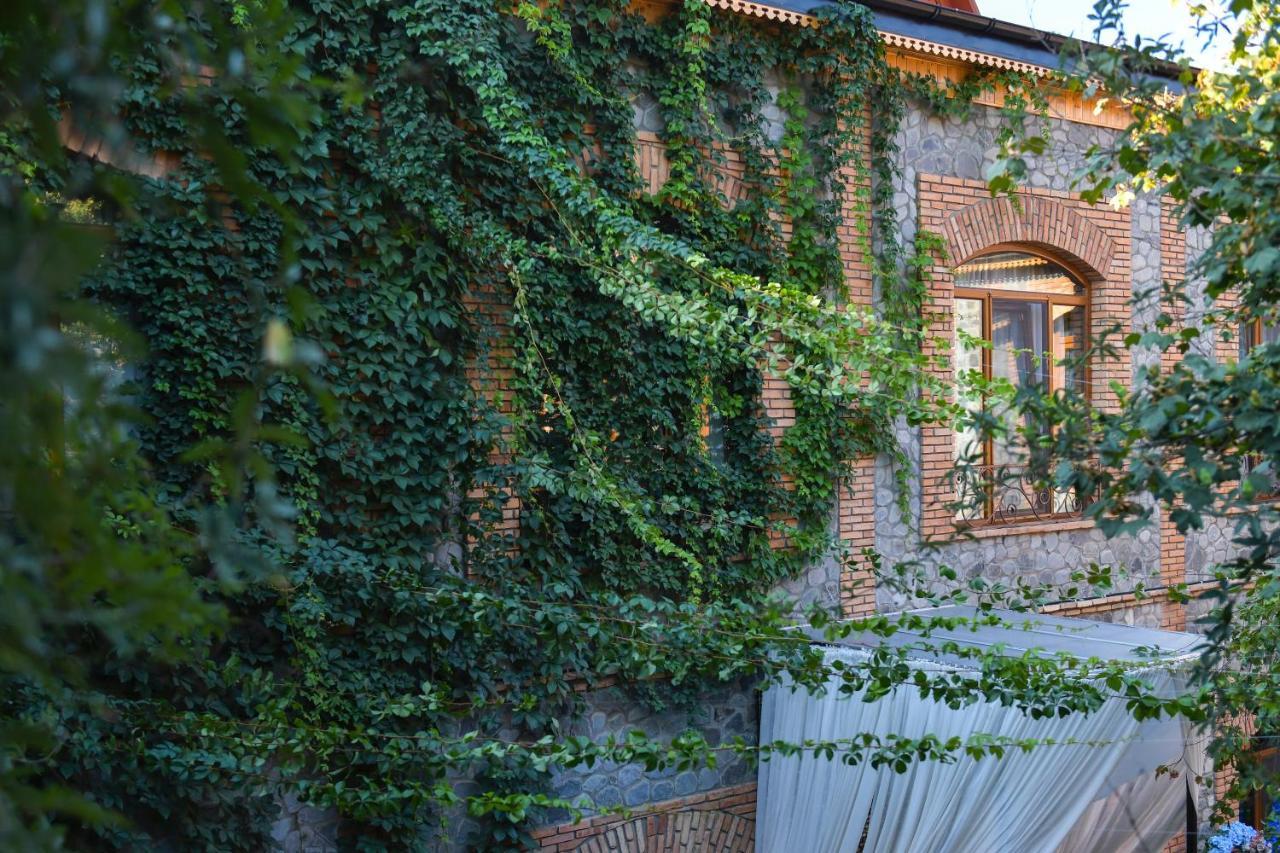 Old Town Sheki Hotell Exteriör bild