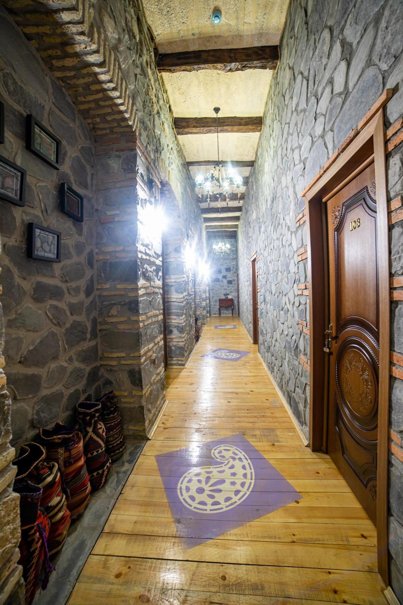 Old Town Sheki Hotell Exteriör bild